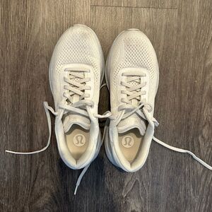 Lululemon Beyondfeel Sneakers